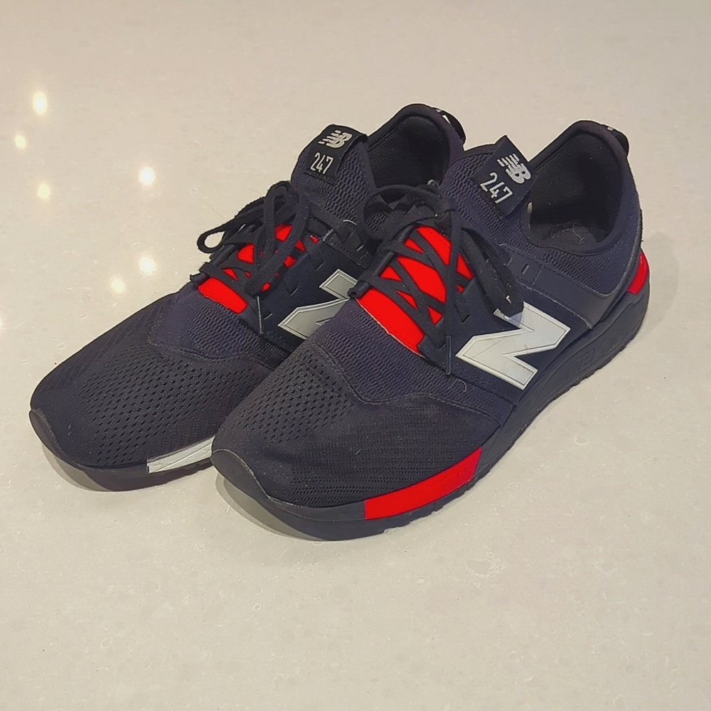 New Balance 247 - Black/Red - M 11